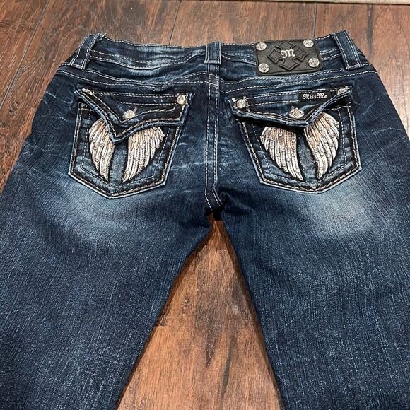 MISS ME STRETCH EMBELLISHED wings distressed DARK WASH DENIM JEANS SIZE 27 - Picture 2 of 13